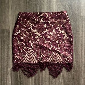 Lace skirt
